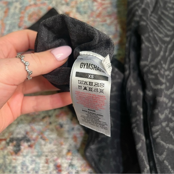 Gymshark Black Patterned Leggings - Picture 2 of 2
